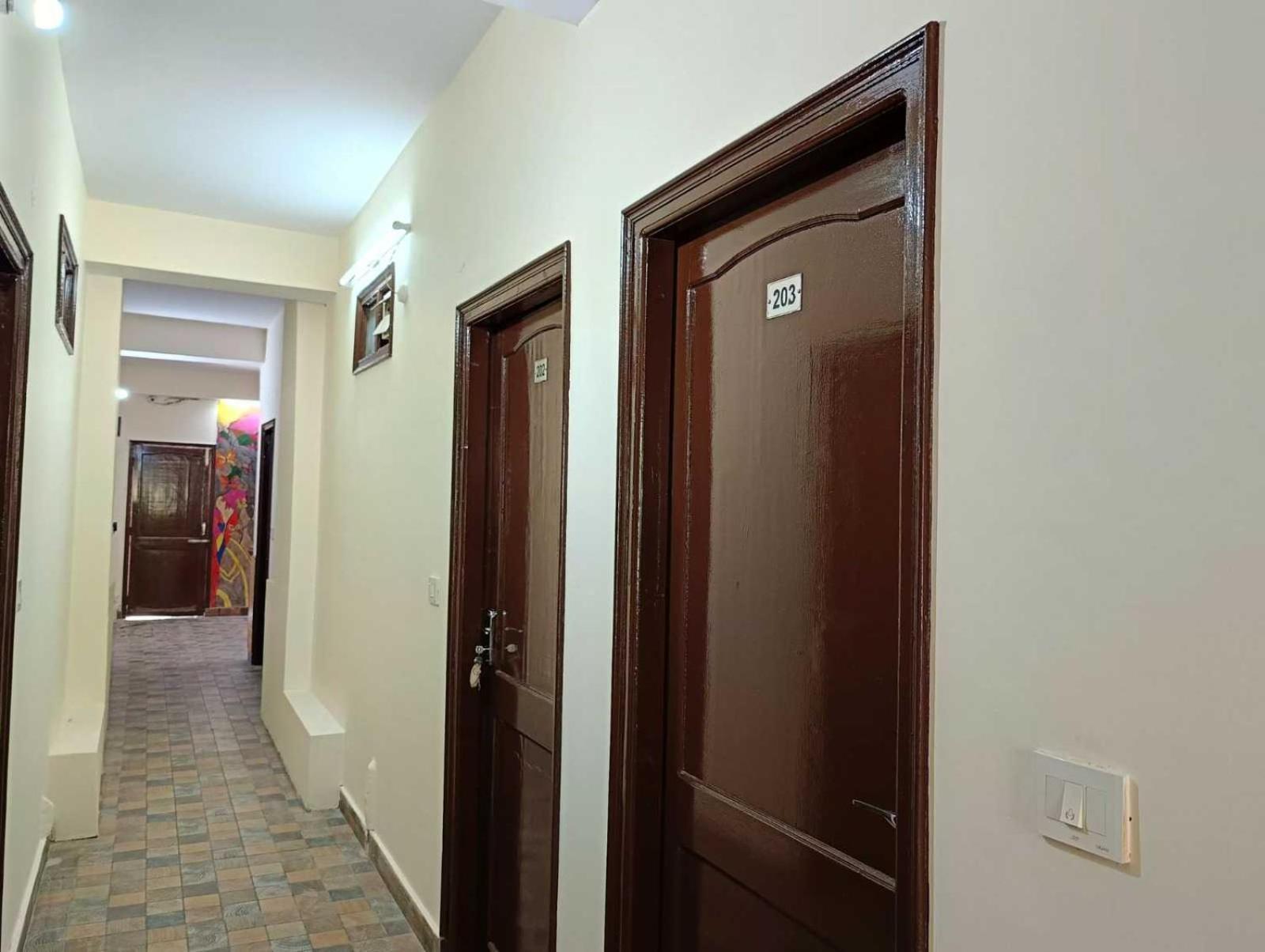 Hotel O New Shushant Regency Shimla Ngoại thất bức ảnh